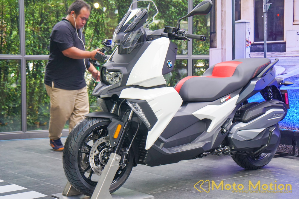 BMW C400X